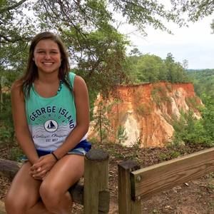 Meet your Posher, Hannah noelle